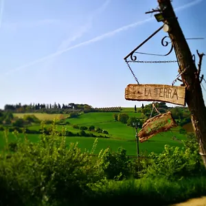 agriturismo-la-terra.it-tuscanyhotel.com/